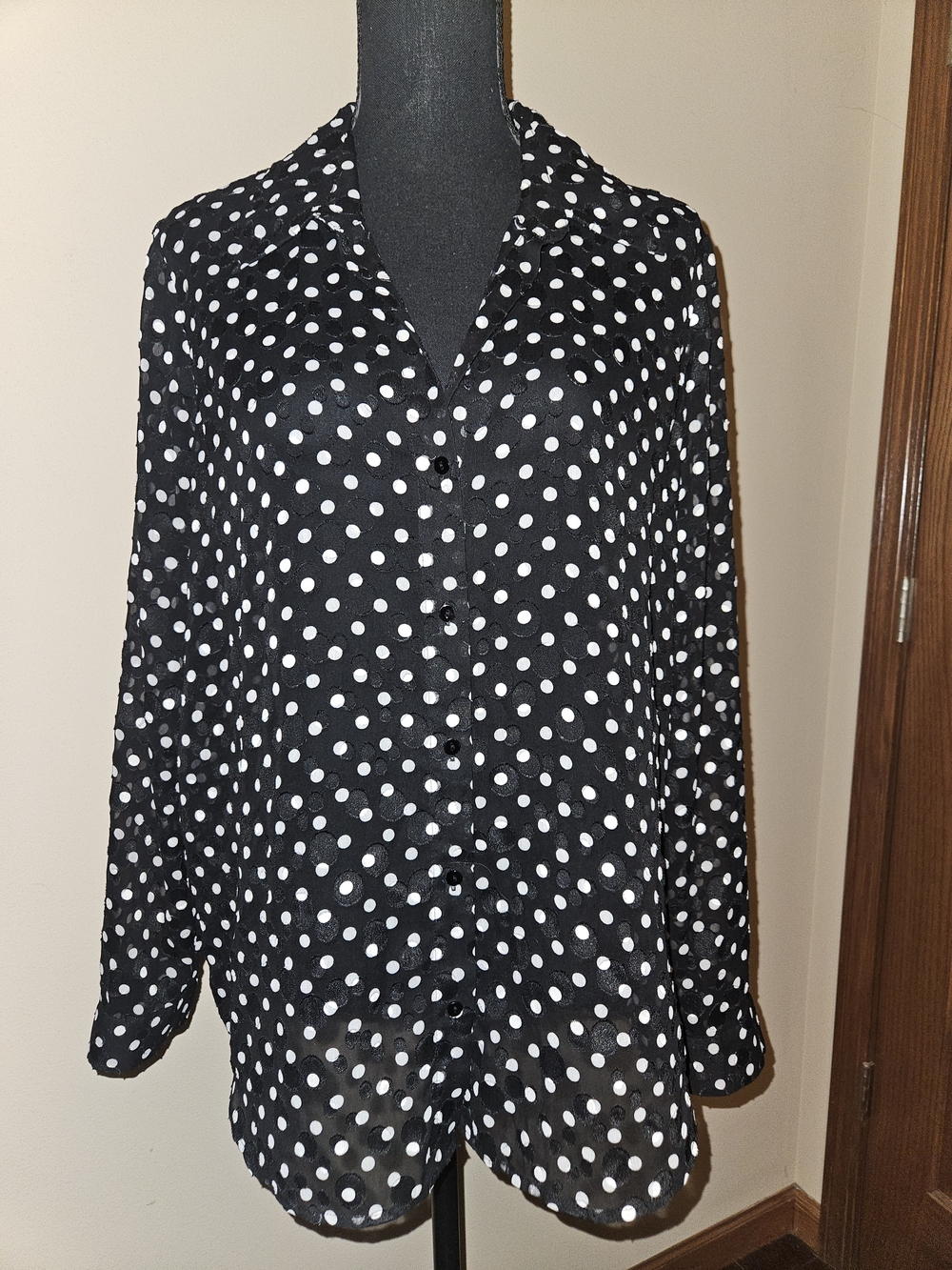 L'AGENCE Polka Dot Button-Front Blouse - Black & White